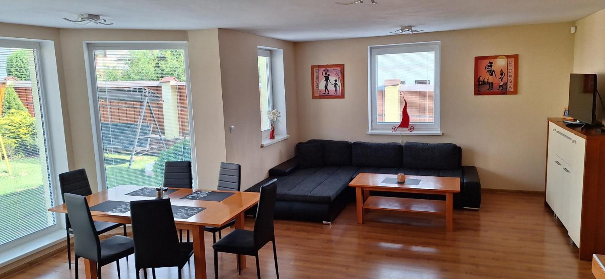Vila Deluxe&Apartmány Riviéra Liptov Bešeňová Exterior foto