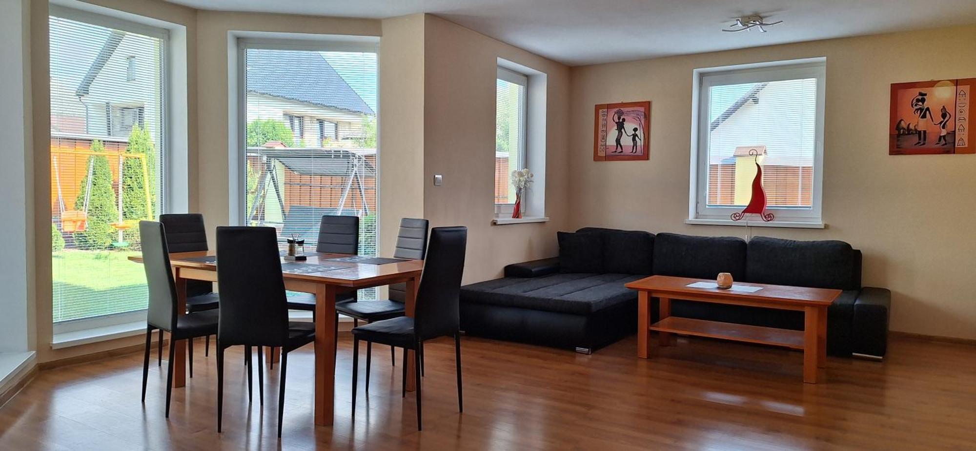 Vila Deluxe&Apartmány Riviéra Liptov Bešeňová Exterior foto