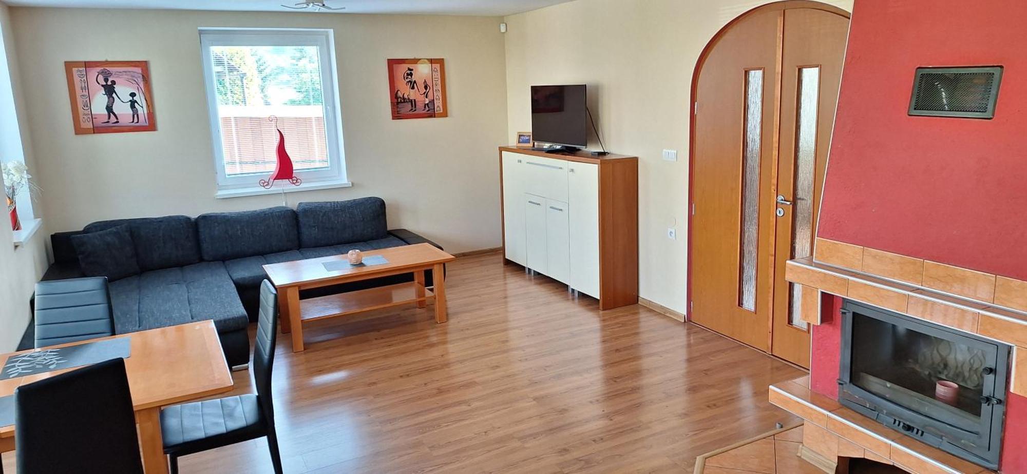Vila Deluxe&Apartmány Riviéra Liptov Bešeňová Exterior foto