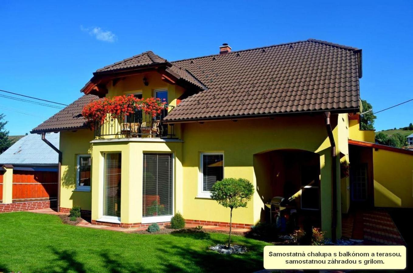 Vila Deluxe&Apartmány Riviéra Liptov Bešeňová Exterior foto